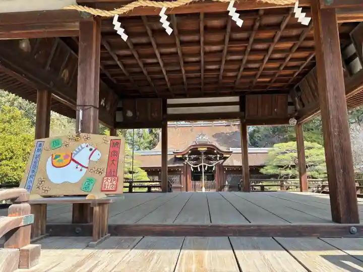 梅宮大社の{uncategorized: "未分類", other: "その他", undefined: "問題あり", building: "その他建物", grave: "お墓", sacred_gate: "鳥居", guardian: "狛犬", statue: "像", buddha: "仏像", history: "歴史", nature: "自然", garden: "庭園", animal: "動物", pagoda: "塔", temizu: "手水舎", mountain_gate: "山門・神門", sanctuary: "本殿・本堂", subordinate: "末社・摂社", art: "芸術", scenery: "景色", jizo: "地蔵", ema: "絵馬", goshuin: "御朱印", omikuji: "おみくじ", items: "授与品その他", amulet: "お守り", goshuincho: "御朱印帳", eats: "食事", festival: "お祭り", votive_dance: "神楽", shichigosan: "七五三参", wedding: "結婚式", experience: "体験その他", initially: "初詣", around: "周辺", anti_infection: "感染症対策"}