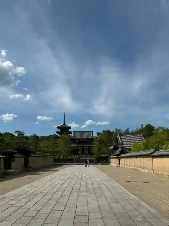 法隆寺 夢殿の{uncategorized: "未分類", other: "その他", undefined: "問題あり", building: "その他建物", grave: "お墓", sacred_gate: "鳥居", guardian: "狛犬", statue: "像", buddha: "仏像", history: "歴史", nature: "自然", garden: "庭園", animal: "動物", pagoda: "塔", temizu: "手水舎", mountain_gate: "山門・神門", sanctuary: "本殿・本堂", subordinate: "末社・摂社", art: "芸術", scenery: "景色", jizo: "地蔵", ema: "絵馬", goshuin: "御朱印", omikuji: "おみくじ", items: "授与品その他", amulet: "お守り", goshuincho: "御朱印帳", eats: "食事", festival: "お祭り", votive_dance: "神楽", shichigosan: "七五三参", wedding: "結婚式", experience: "体験その他", initially: "初詣", around: "周辺", anti_infection: "感染症対策"}