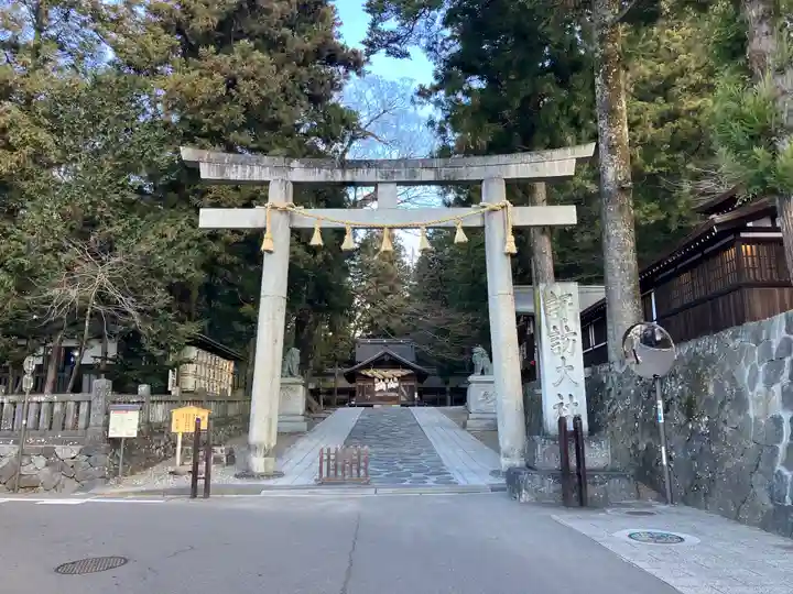 諏訪大社下社春宮(長野県)