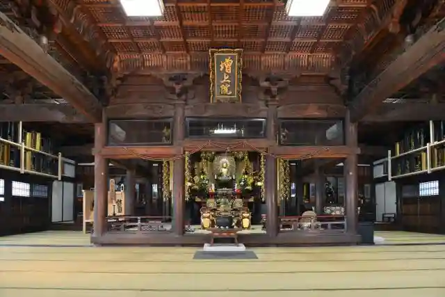 瑞相寺の本殿