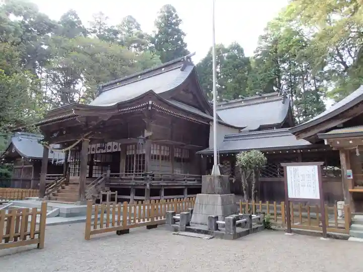 狭野神社の本殿・本堂