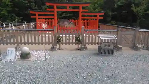 宝満神宮寺の末社