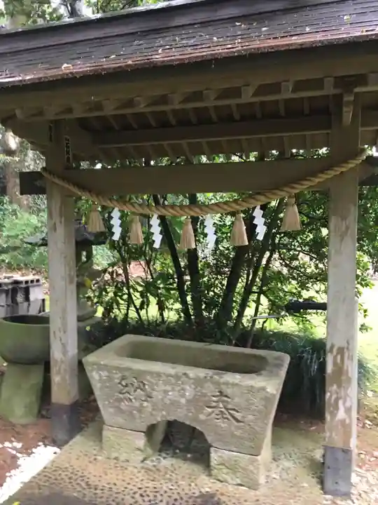 子安神社の手水舎