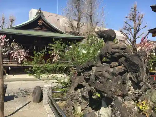 素盞雄神社の狛犬