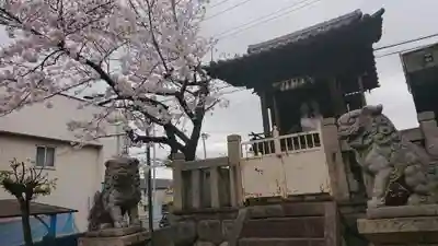 白山社の本殿・本堂