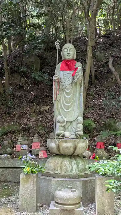 中山寺奥之院(兵庫県)