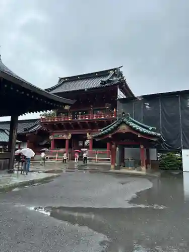 静岡浅間神社の山門・神門
