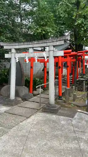 鳩森八幡神社の末社・摂社