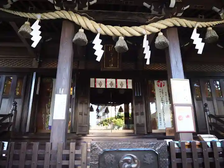 浅間神社の山門・神門