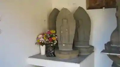 北半田六地蔵の地蔵