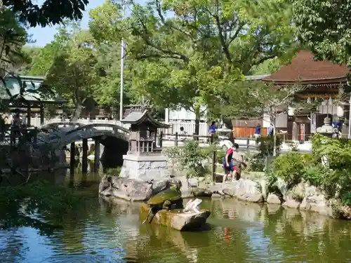 伊弉諾神宮の庭園