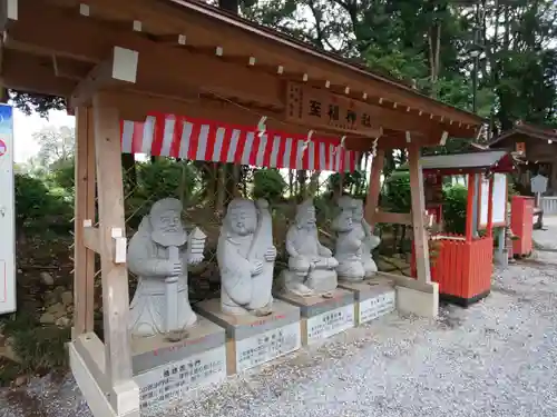 薬師寺八幡宮の像