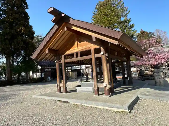 射水神社の手水舎