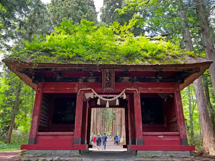 戸隠神社奥社の山門・神門