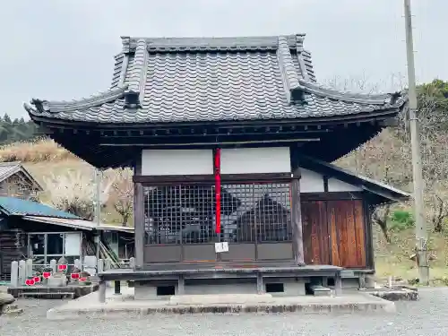 牛飼地蔵堂(元福泉寺)の{uncategorized: "未分類", other: "その他", undefined: "問題あり", building: "その他建物", grave: "お墓", sacred_gate: "鳥居", guardian: "狛犬", statue: "像", buddha: "仏像", history: "歴史", nature: "自然", garden: "庭園", animal: "動物", pagoda: "塔", temizu: "手水舎", mountain_gate: "山門・神門", sanctuary: "本殿・本堂", subordinate: "末社・摂社", art: "芸術", scenery: "景色", jizo: "地蔵", ema: "絵馬", goshuin: "御朱印", omikuji: "おみくじ", items: "授与品その他", amulet: "お守り", goshuincho: "御朱印帳", eats: "食事", festival: "お祭り", votive_dance: "神楽", shichigosan: "七五三参", wedding: "結婚式", experience: "体験その他", initially: "初詣", around: "周辺", anti_infection: "感染症対策"}