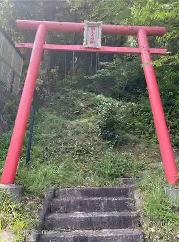 国玉稲荷神社の鳥居