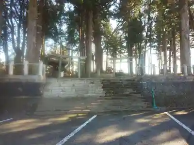 諏訪大社下社秋宮の末社・摂社