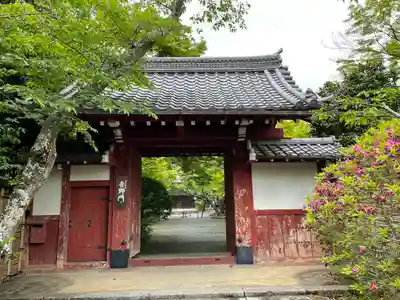 常照寺の山門・神門