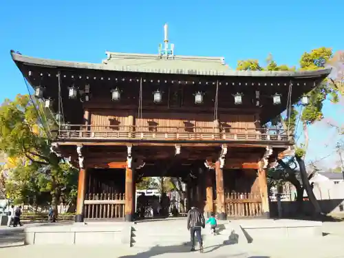 石切劔箭神社の山門