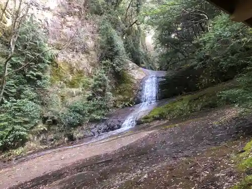 室生龍穴神社の自然