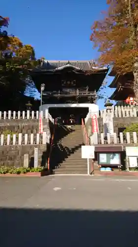 布施弁天 東海寺の山門