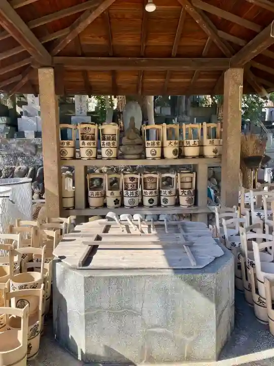 大泉寺の{uncategorized: "未分類", other: "その他", undefined: "問題あり", building: "その他建物", grave: "お墓", sacred_gate: "鳥居", guardian: "狛犬", statue: "像", buddha: "仏像", history: "歴史", nature: "自然", garden: "庭園", animal: "動物", pagoda: "塔", temizu: "手水舎", mountain_gate: "山門・神門", sanctuary: "本殿・本堂", subordinate: "末社・摂社", art: "芸術", scenery: "景色", jizo: "地蔵", ema: "絵馬", goshuin: "御朱印", omikuji: "おみくじ", items: "授与品その他", amulet: "お守り", goshuincho: "御朱印帳", eats: "食事", festival: "お祭り", votive_dance: "神楽", shichigosan: "七五三参", wedding: "結婚式", experience: "体験その他", initially: "初詣", around: "周辺", anti_infection: "感染症対策"}