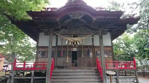 金木八幡宮の本殿