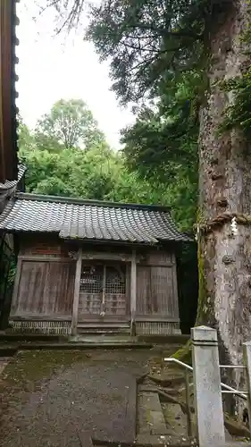 高雄神社の末社・摂社