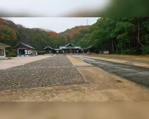 岡山縣護國神社の建物その他