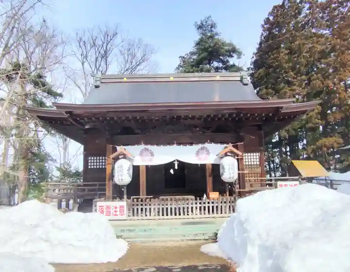 青森縣護國神社の{uncategorized: "未分類", other: "その他", undefined: "問題あり", building: "その他建物", grave: "お墓", sacred_gate: "鳥居", guardian: "狛犬", statue: "像", buddha: "仏像", history: "歴史", nature: "自然", garden: "庭園", animal: "動物", pagoda: "塔", temizu: "手水舎", mountain_gate: "山門・神門", sanctuary: "本殿・本堂", subordinate: "末社・摂社", art: "芸術", scenery: "景色", jizo: "地蔵", ema: "絵馬", goshuin: "御朱印", omikuji: "おみくじ", items: "授与品その他", amulet: "お守り", goshuincho: "御朱印帳", eats: "食事", festival: "お祭り", votive_dance: "神楽", shichigosan: "七五三参", wedding: "結婚式", experience: "体験その他", initially: "初詣", around: "周辺", anti_infection: "感染症対策"}