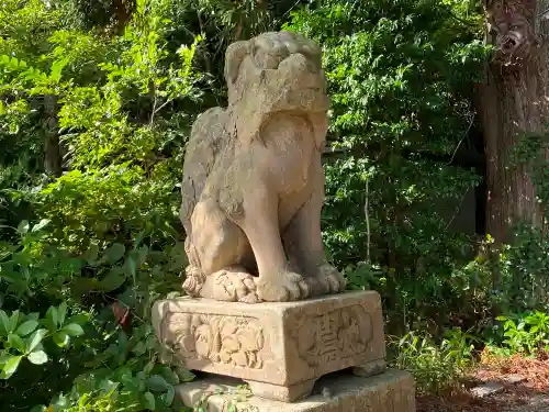 鳥海山大物忌神社吹浦口ノ宮の狛犬