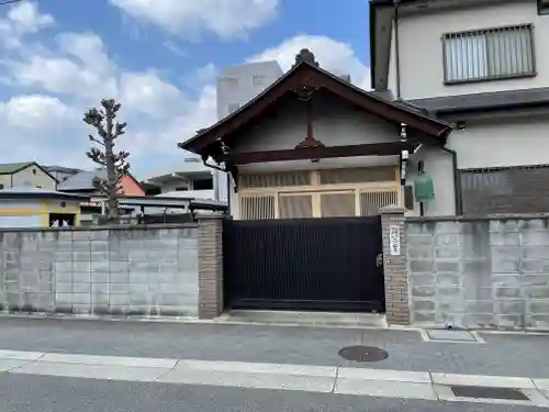 安楽寺の本殿・本堂