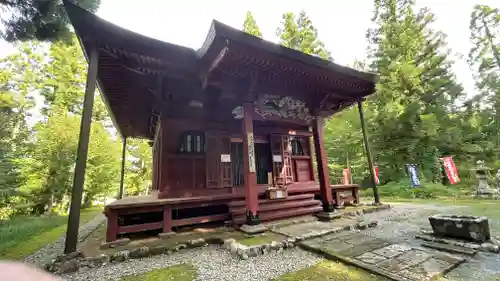 羽黒山荒澤寺の本殿・本堂