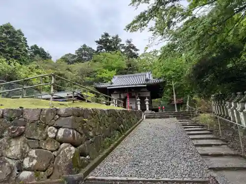 東大寺 不動堂の{uncategorized: "未分類", other: "その他", undefined: "問題あり", building: "その他建物", grave: "お墓", sacred_gate: "鳥居", guardian: "狛犬", statue: "像", buddha: "仏像", history: "歴史", nature: "自然", garden: "庭園", animal: "動物", pagoda: "塔", temizu: "手水舎", mountain_gate: "山門・神門", sanctuary: "本殿・本堂", subordinate: "末社・摂社", art: "芸術", scenery: "景色", jizo: "地蔵", ema: "絵馬", goshuin: "御朱印", omikuji: "おみくじ", items: "授与品その他", amulet: "お守り", goshuincho: "御朱印帳", eats: "食事", festival: "お祭り", votive_dance: "神楽", shichigosan: "七五三参", wedding: "結婚式", experience: "体験その他", initially: "初詣", around: "周辺", anti_infection: "感染症対策"}