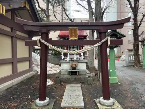 出世稲荷社（三吉神社内）(北海道)