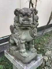 三狐神社の狛犬