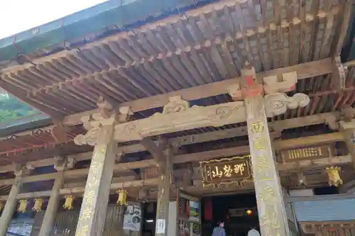 青岸渡寺の本殿・本堂
