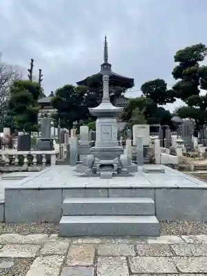 祐天寺の{uncategorized: "未分類", other: "その他", undefined: "問題あり", building: "その他建物", grave: "お墓", sacred_gate: "鳥居", guardian: "狛犬", statue: "像", buddha: "仏像", history: "歴史", nature: "自然", garden: "庭園", animal: "動物", pagoda: "塔", temizu: "手水舎", mountain_gate: "山門・神門", sanctuary: "本殿・本堂", subordinate: "末社・摂社", art: "芸術", scenery: "景色", jizo: "地蔵", ema: "絵馬", goshuin: "御朱印", omikuji: "おみくじ", items: "授与品その他", amulet: "お守り", goshuincho: "御朱印帳", eats: "食事", festival: "お祭り", votive_dance: "神楽", shichigosan: "七五三参", wedding: "結婚式", experience: "体験その他", initially: "初詣", around: "周辺", anti_infection: "感染症対策"}