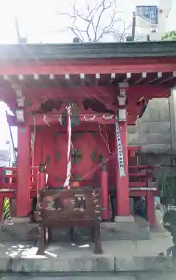 亀塚稲荷神社の本殿・本堂
