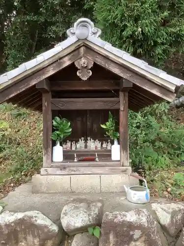 上野の薬師如来堂の末社・摂社