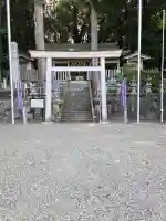 粥見神社の{uncategorized: "未分類", other: "その他", undefined: "問題あり", building: "その他建物", grave: "お墓", sacred_gate: "鳥居", guardian: "狛犬", statue: "像", buddha: "仏像", history: "歴史", nature: "自然", garden: "庭園", animal: "動物", pagoda: "塔", temizu: "手水舎", mountain_gate: "山門・神門", sanctuary: "本殿・本堂", subordinate: "末社・摂社", art: "芸術", scenery: "景色", jizo: "地蔵", ema: "絵馬", goshuin: "御朱印", omikuji: "おみくじ", items: "授与品その他", amulet: "お守り", goshuincho: "御朱印帳", eats: "食事", festival: "お祭り", votive_dance: "神楽", shichigosan: "七五三参", wedding: "結婚式", experience: "体験その他", initially: "初詣", around: "周辺", anti_infection: "感染症対策"}