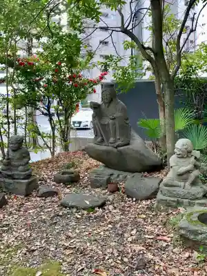 蠣崎神社の{uncategorized: "未分類", other: "その他", undefined: "問題あり", building: "その他建物", grave: "お墓", sacred_gate: "鳥居", guardian: "狛犬", statue: "像", buddha: "仏像", history: "歴史", nature: "自然", garden: "庭園", animal: "動物", pagoda: "塔", temizu: "手水舎", mountain_gate: "山門・神門", sanctuary: "本殿・本堂", subordinate: "末社・摂社", art: "芸術", scenery: "景色", jizo: "地蔵", ema: "絵馬", goshuin: "御朱印", omikuji: "おみくじ", items: "授与品その他", amulet: "お守り", goshuincho: "御朱印帳", eats: "食事", festival: "お祭り", votive_dance: "神楽", shichigosan: "七五三参", wedding: "結婚式", experience: "体験その他", initially: "初詣", around: "周辺", anti_infection: "感染症対策"}
