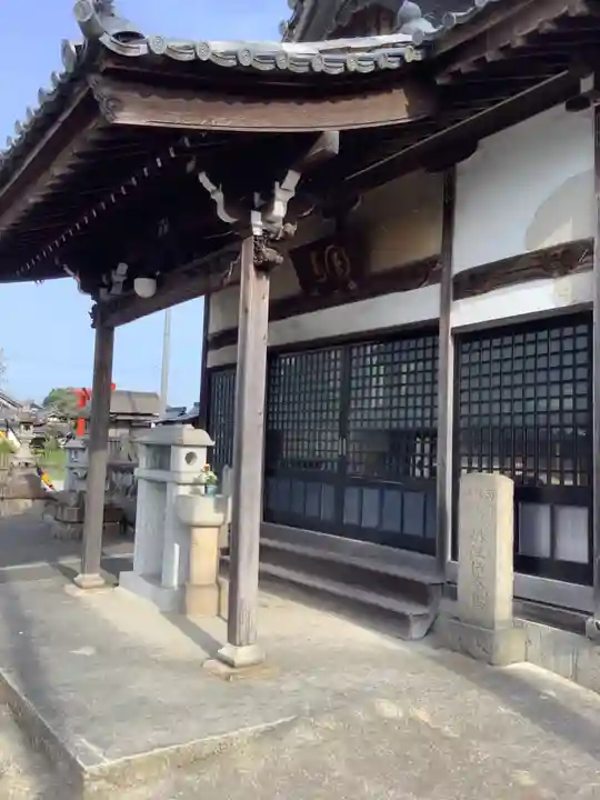 本郷神社の本殿・本堂