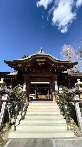 鳩ヶ谷氷川神社の山門