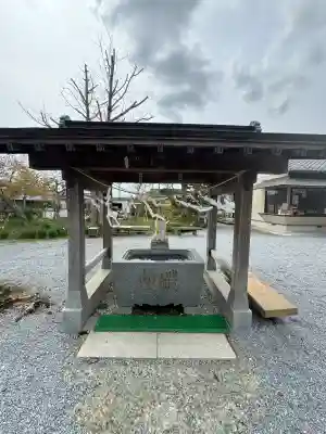 鷲宮神社の{uncategorized: "未分類", other: "その他", undefined: "問題あり", building: "その他建物", grave: "お墓", sacred_gate: "鳥居", guardian: "狛犬", statue: "像", buddha: "仏像", history: "歴史", nature: "自然", garden: "庭園", animal: "動物", pagoda: "塔", temizu: "手水舎", mountain_gate: "山門・神門", sanctuary: "本殿・本堂", subordinate: "末社・摂社", art: "芸術", scenery: "景色", jizo: "地蔵", ema: "絵馬", goshuin: "御朱印", omikuji: "おみくじ", items: "授与品その他", amulet: "お守り", goshuincho: "御朱印帳", eats: "食事", festival: "お祭り", votive_dance: "神楽", shichigosan: "七五三参", wedding: "結婚式", experience: "体験その他", initially: "初詣", around: "周辺", anti_infection: "感染症対策"}