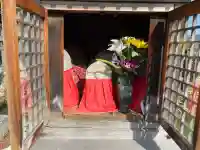 中嶋神社の{uncategorized: "未分類", other: "その他", undefined: "問題あり", building: "その他建物", grave: "お墓", sacred_gate: "鳥居", guardian: "狛犬", statue: "像", buddha: "仏像", history: "歴史", nature: "自然", garden: "庭園", animal: "動物", pagoda: "塔", temizu: "手水舎", mountain_gate: "山門・神門", sanctuary: "本殿・本堂", subordinate: "末社・摂社", art: "芸術", scenery: "景色", jizo: "地蔵", ema: "絵馬", goshuin: "御朱印", omikuji: "おみくじ", items: "授与品その他", amulet: "お守り", goshuincho: "御朱印帳", eats: "食事", festival: "お祭り", votive_dance: "神楽", shichigosan: "七五三参", wedding: "結婚式", experience: "体験その他", initially: "初詣", around: "周辺", anti_infection: "感染症対策"}