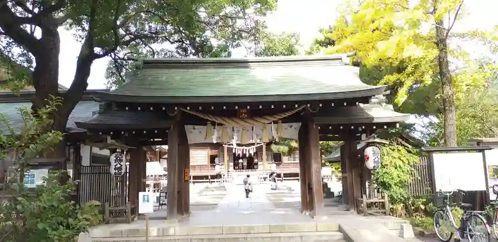 葛飾八幡宮の山門・神門