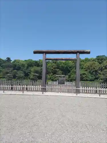 神武天皇陵（畝傍山東北陵）(奈良県)