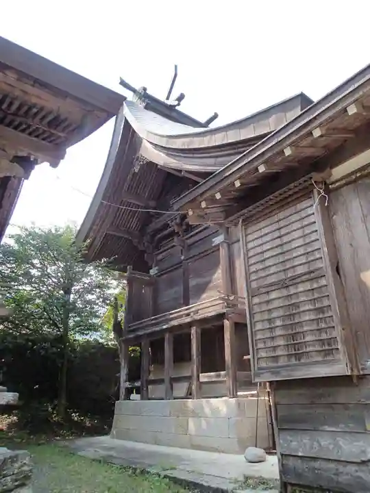白人神社の本殿・本堂