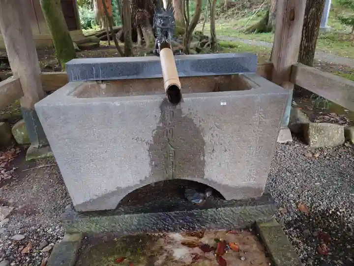 姉埼神社の手水舎